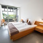 Ruegener Ferienhaeuser Am Hochufer Appart hôtel