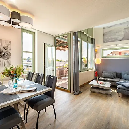 Ruegener Ferienhaeuser Am Hochufer 3*