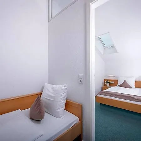 Ruegener Ferienhaeuser Am Hochufer 3*