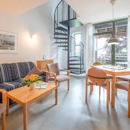 Aparthotel Rugener Ferienhauser Am Hochufer Goehren (Ruegen)