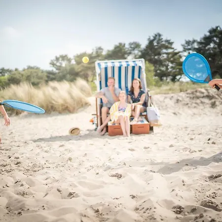 Ruegener Ferienhaeuser Am Hochufer