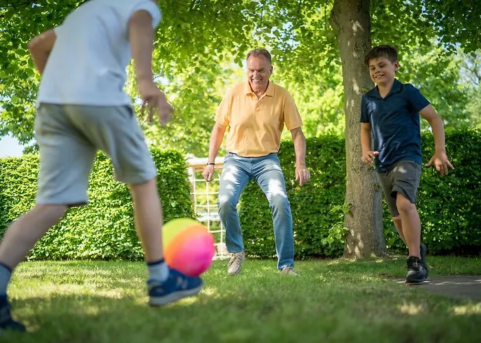 Ruegener Ferienhaeuser Am Hochufer شقة فندقية غورين